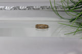 Ring Goldfarbe mit herzform steinen