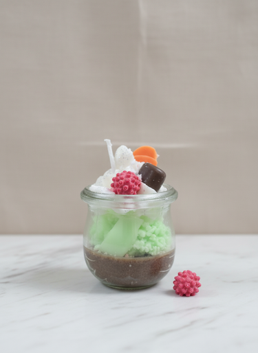 Handgegossene Duftkerze mit Schokoaroma im Glas