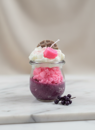 Handgegossene Duftkerze mit Keksaroma im Glas