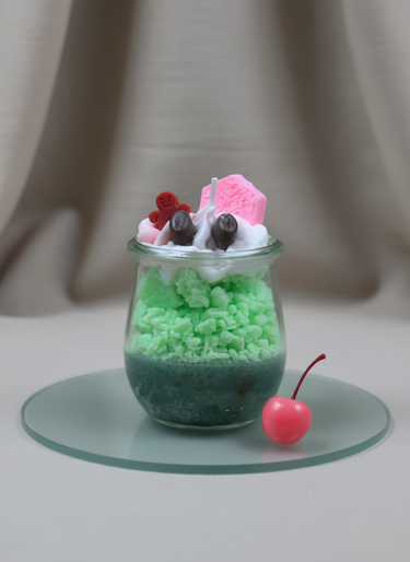 Handgegossene Duftkerze aus Sojawachs im Glas