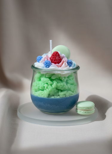 Handgemachte Duftkerze im Glas als Geschenkidee