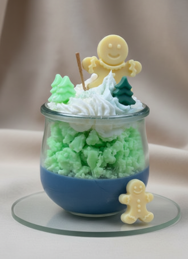 Duftkerze im Glas mit Winterwaldaroma