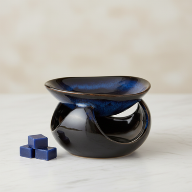 Abstrakte dunkel gesprenkelte Duftlampe aus Keramik