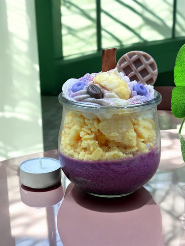 Handgegossene Vintage-Sojawachskerze im Glasbehälter