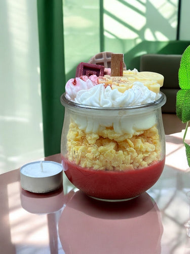 Handgegossene Duftkerze mit urbanem Flair im Glas