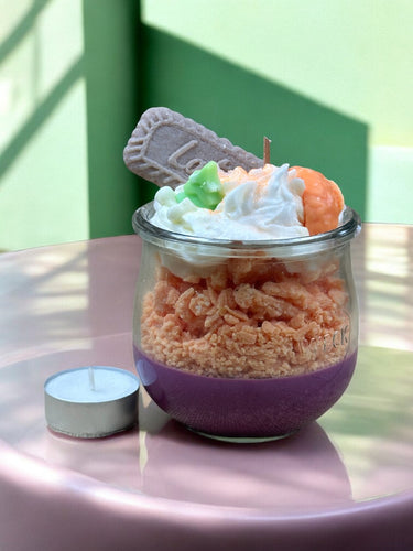 Glasduftkerze mit Keks- und Macarondüften