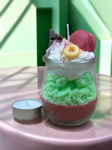 Handgegossene Sojakerze im Glas als Geschenkidee