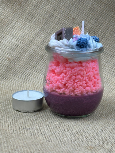 ✨ Berry Magic Duftkerze – Mittelgroß im Dessertglas | Modekerzen