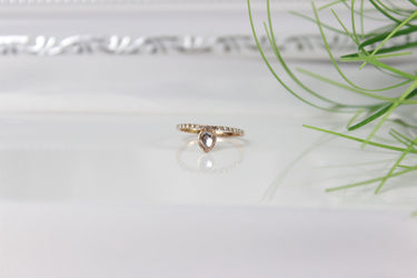 ring mit glas stein
