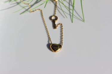 Elegante IG-Stil Halskette mit Herzschlüssel aus Titan für Damen - 18K Gold