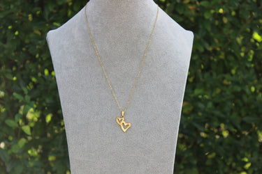 Modischer Doppelherz-Edelstahlschmuck für Damen - Der Glanz des Stils