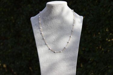 Elegante Damenringkette - das ultimative Schmuckstück für Stil und Eleganz