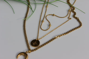 Modisch-Minimalistische, mehrstufige, goldfarbene Halskette für Damen