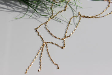 Verführerische, Halskette mit Tassel-Detail - Der perfekte Schmuck, um Ihre Eleganz zu unterstreichen