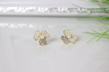 Wunderschöner Blumenohrring für Damen - Verzaubern Sie mit Stil