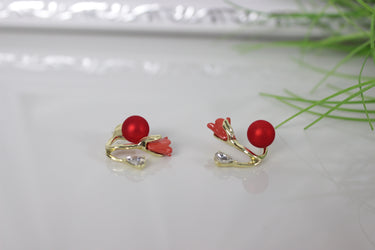 Übertreibener Moderner Stil, Blumenmetallvergoldung mit Acrylkristallperle - Damenohrringe